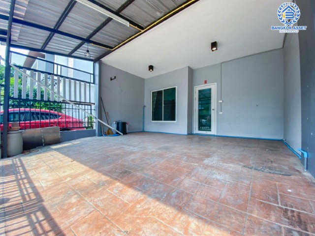 *****ทาวน์เฮ้าส์มือสองย่านนครปฐม ม.พฤกษาทาวน์เน็กซ์ ปิ่นเกล้า-พุทธมณฑลสาย4 หลังมุม บนเนื้อที่ 18.2 ตร.ว. ฟังก์ชัน 3 ห้องนอน 2 ห้องน้ำ 2 ที่จอดรถ เดินทางสะดวก บนทำเลเชื่อมต่อถ.พุทธมณฑลสาย4, ถ.บรมราชชนนี, ถ.เพชรเกษม ใกล้ ม.มหิดล และเซ็นทรัลศาลายา